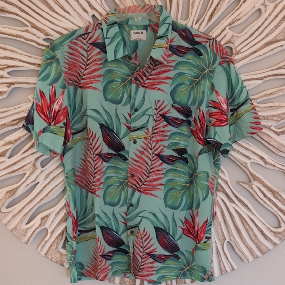 Hurley Tropical Leaf Print Shirt Size L EUC